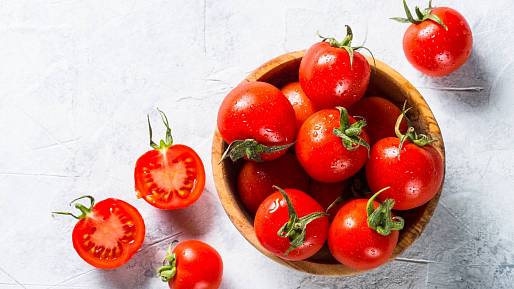 Chutná a zdravá rajčata: 6 tipů na přírodní hnojiva